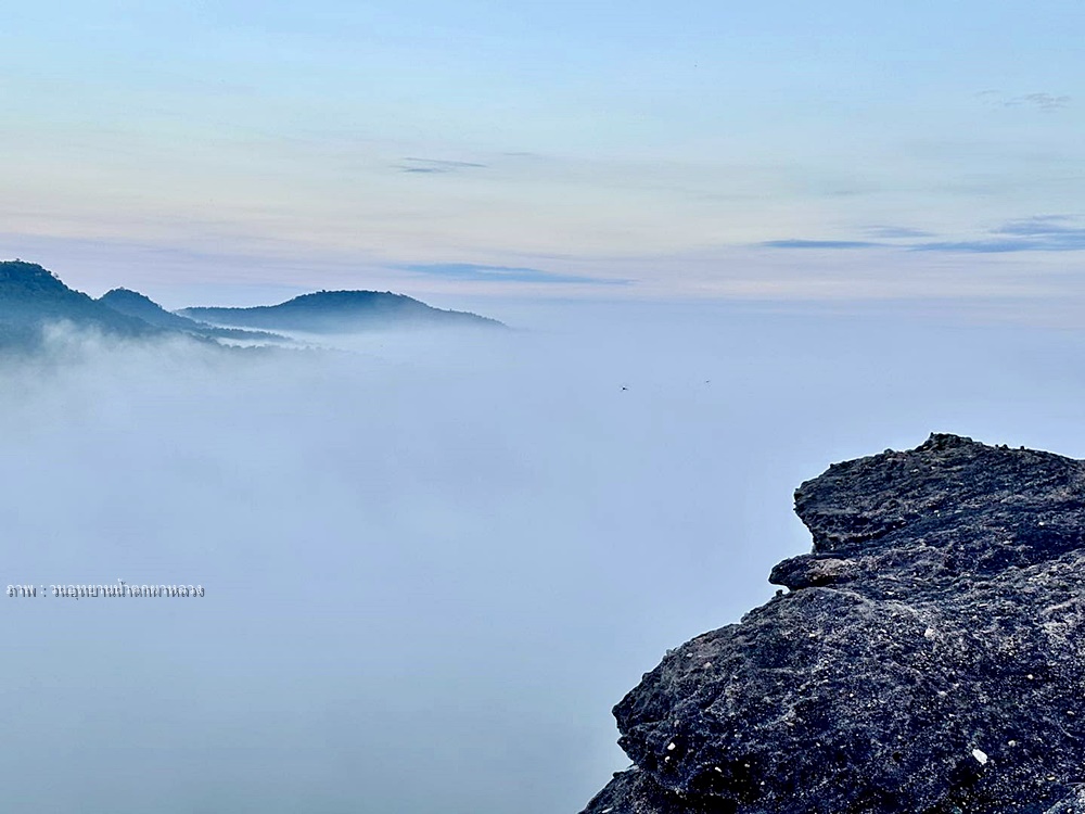 ทัวร์เดินป่าแค้มป์ปิ้งท่องเที่ยวทริปวนอุทยานน้ำตกผาหลวง