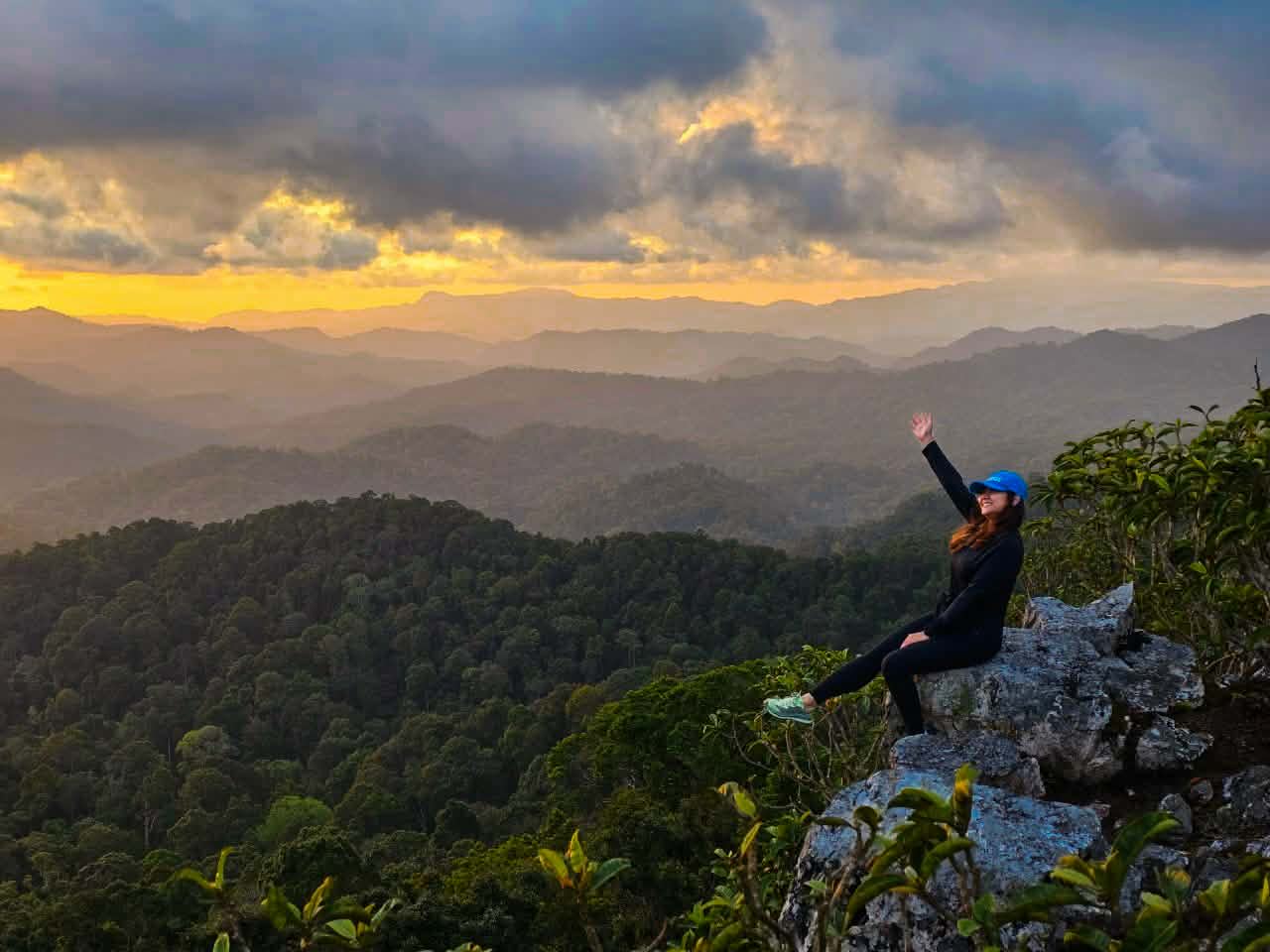 ทัวร์เดินป่าแค้มป์ปิ้งท่องเที่ยวทริปผาพญาไม้